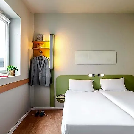 Pensión Ibis Budget Bilbao *